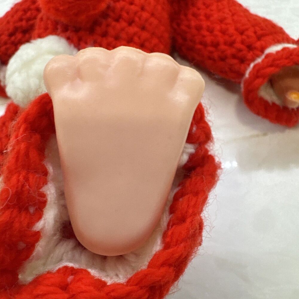 Vintage Kitsch Crochet Clown Doll Handmade Yarn Plush Plastic Face Red White - Picture 6 of 9